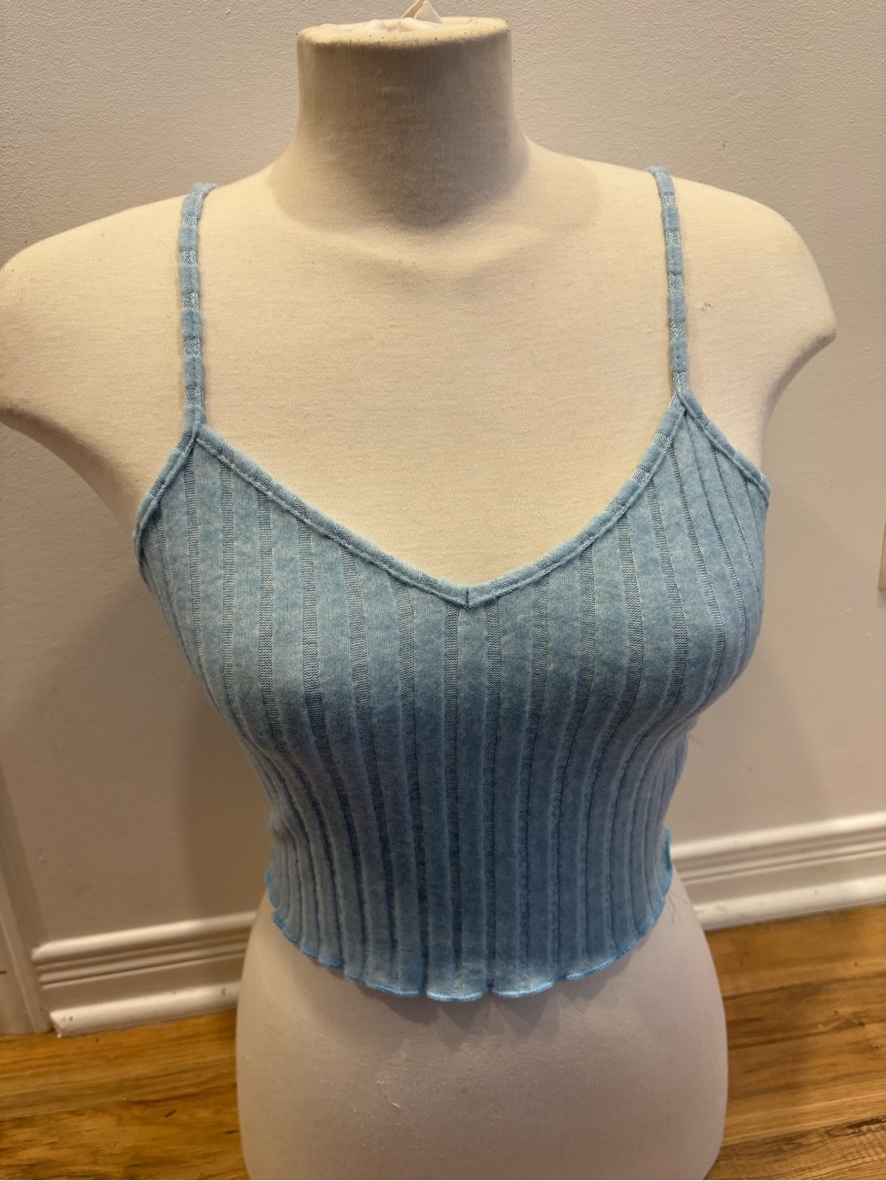 Light Blue Ribbed V-Neck Cropped Tank Top